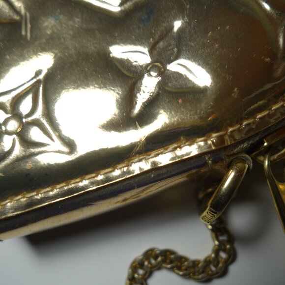 Louis Vuitton Vernis Patent Leather Miroir Heart Coin Purse, Sz 4 in x 4.25 in - Picture 11 of 16